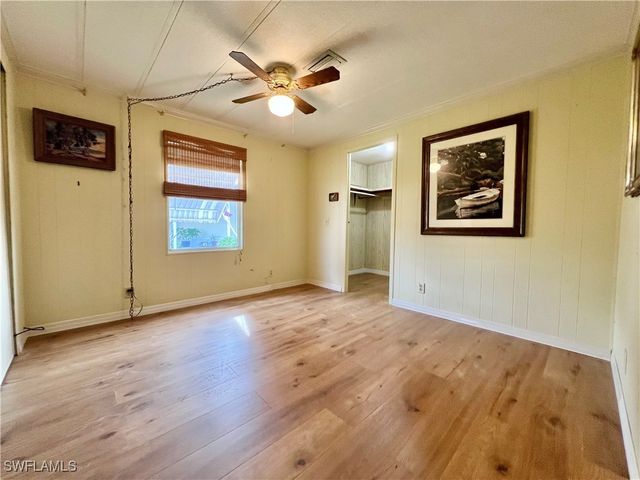 879 Cape Haze LN, Naples, FL 34104