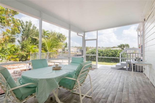 879 Cape Haze LN, Naples, FL 34104