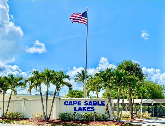 879 Cape Haze LN, Naples, FL 34104