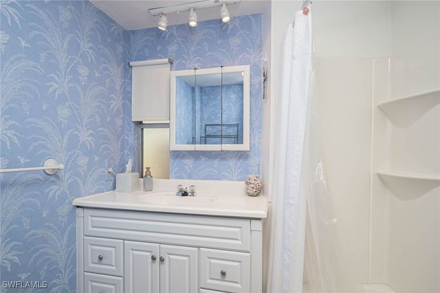 879 Cape Haze LN, Naples, FL 34104