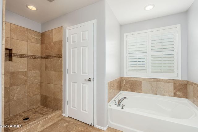 7371 W KINGS Avenue, Peoria, AZ 85382