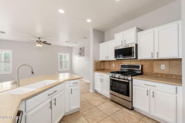 7371 W KINGS Avenue, Peoria, AZ 85382