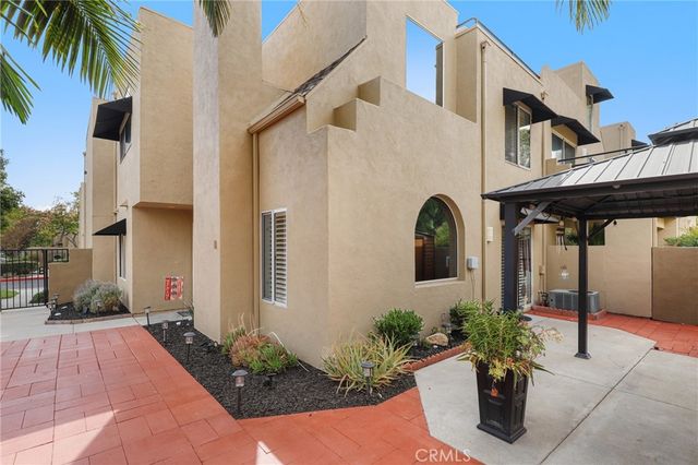 27841 Persimmon 44, Mission Viejo, CA 92691