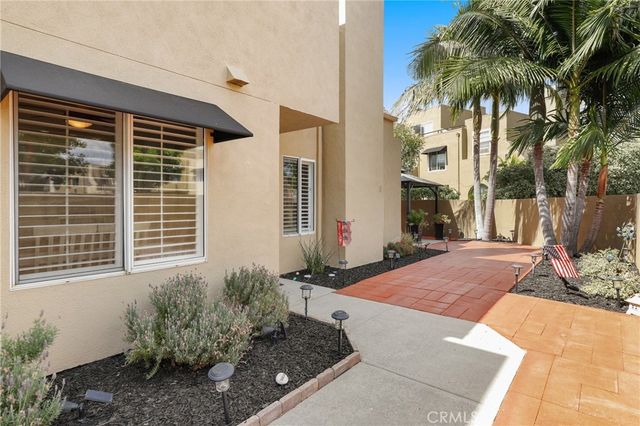 27841 Persimmon 44, Mission Viejo, CA 92691