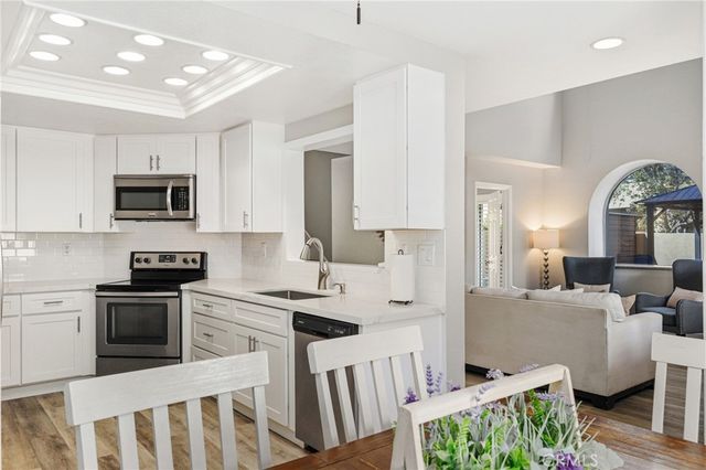 27841 Persimmon 44, Mission Viejo, CA 92691