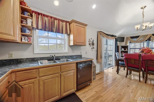 15695 Terris Lane, St Robert, MO 65584