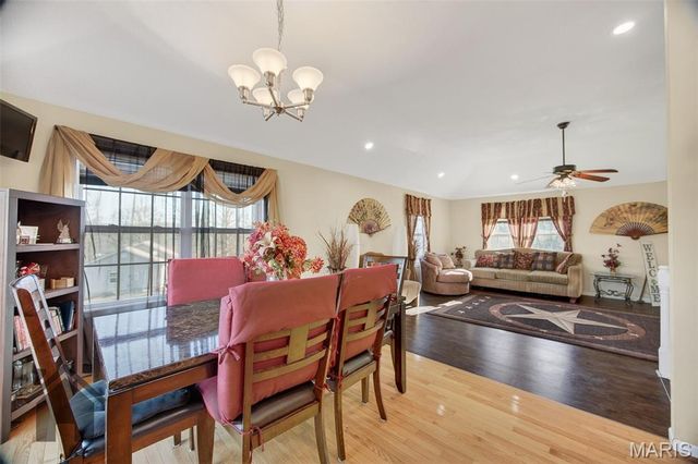 15695 Terris Lane, St Robert, MO 65584