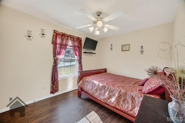 15695 Terris Lane, St Robert, MO 65584