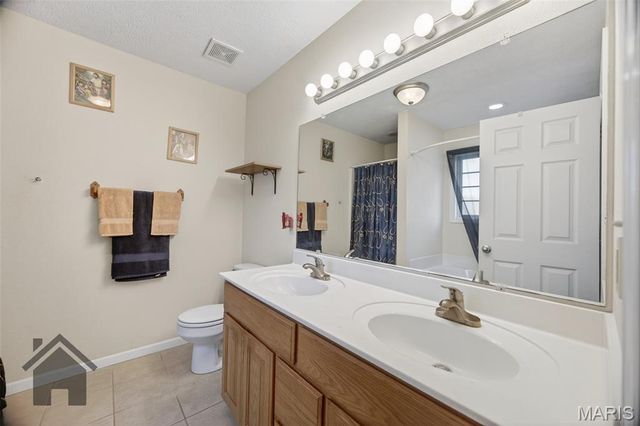 15695 Terris Lane, St Robert, MO 65584