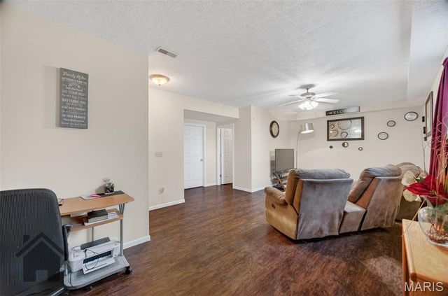 15695 Terris Lane, St Robert, MO 65584