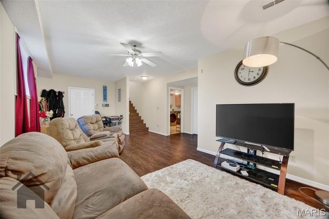 15695 Terris Lane, St Robert, MO 65584