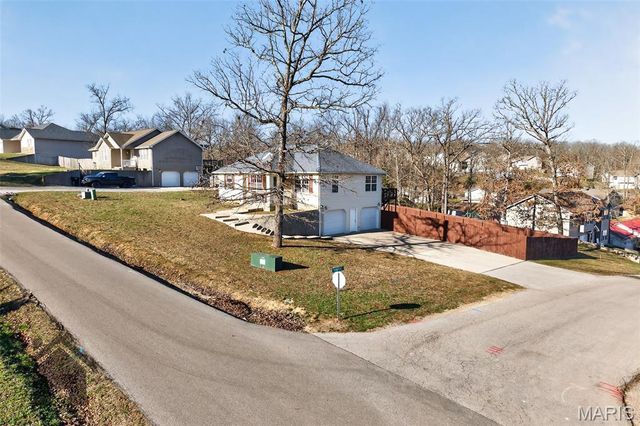 15695 Terris Lane, St Robert, MO 65584