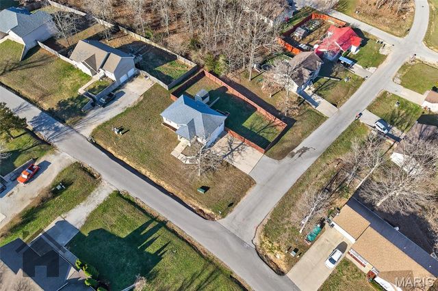 15695 Terris Lane, St Robert, MO 65584