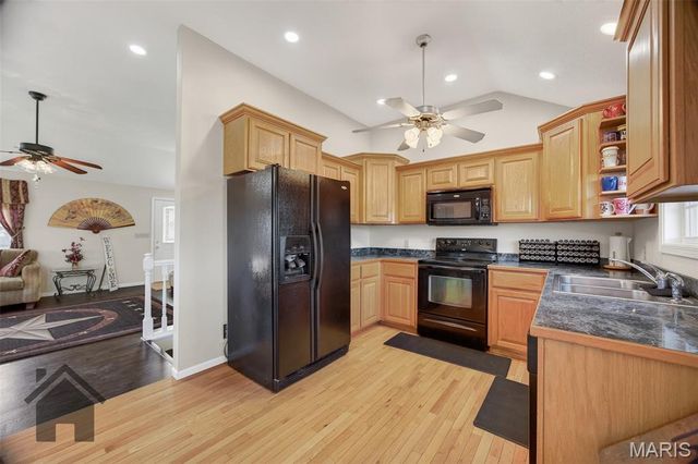 15695 Terris Lane, St Robert, MO 65584