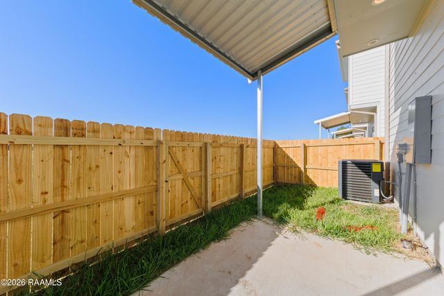 113 Firethorn Drive, Youngsville, LA 70592