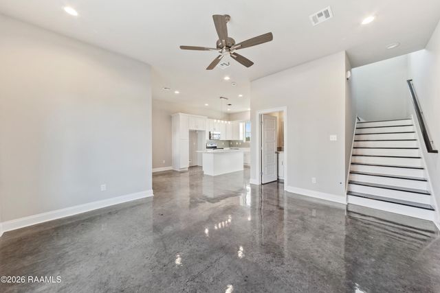 113 Firethorn Drive, Youngsville, LA 70592