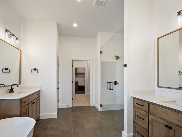 9101 Prairie Estates Drive, Mustang, OK 73064