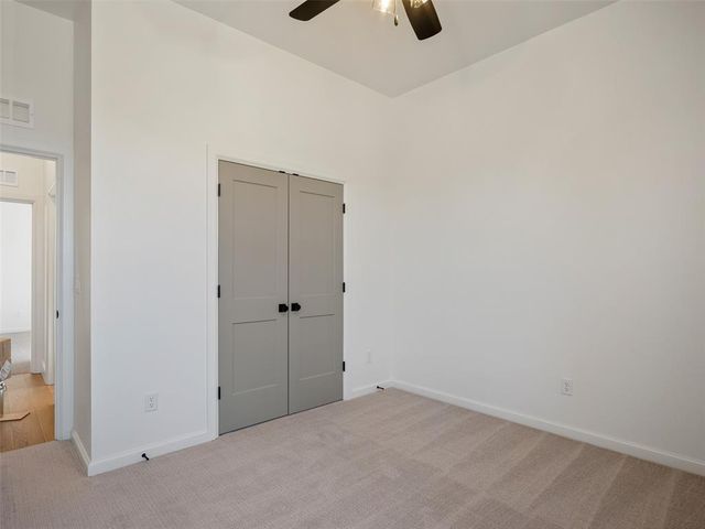 9101 Prairie Estates Drive, Mustang, OK 73064