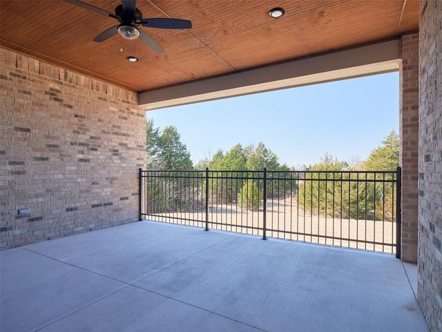 9101 Prairie Estates Drive, Mustang, OK 73064