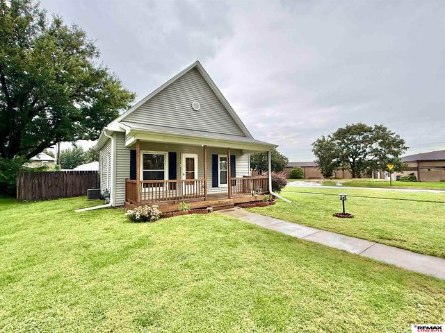 4445 N 60th Street, Lincoln, NE 68507