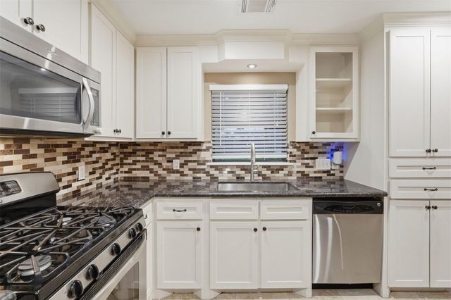 4406 Marlborough Drive, Houston, TX 77092