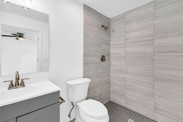 2206 53RD AVENUE E, Bradenton, FL 34203