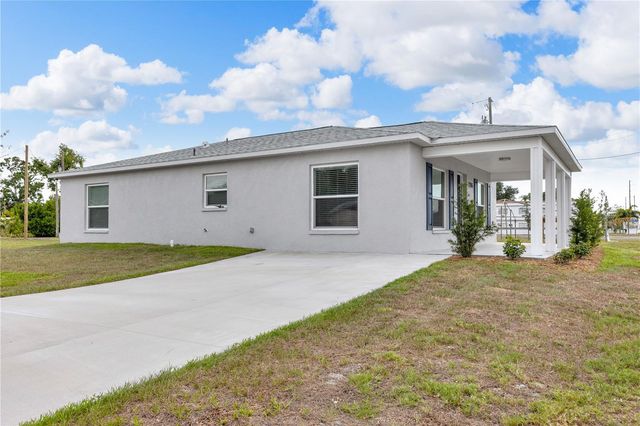 2206 53RD AVENUE E, Bradenton, FL 34203
