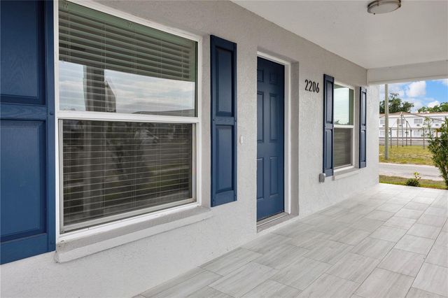 2206 53RD AVENUE E, Bradenton, FL 34203