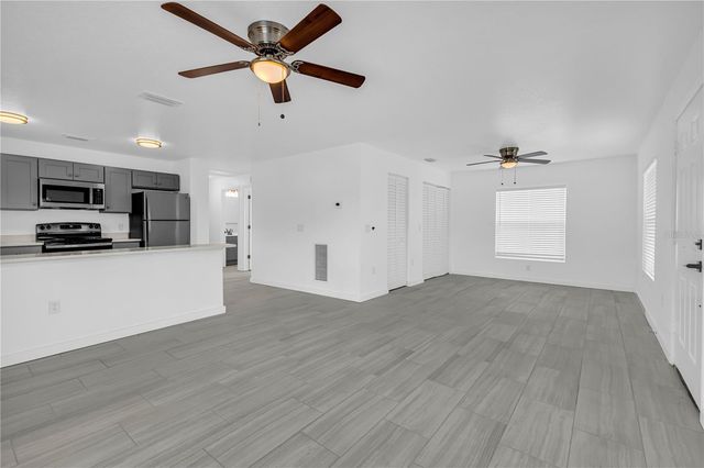 2206 53RD AVENUE E, Bradenton, FL 34203
