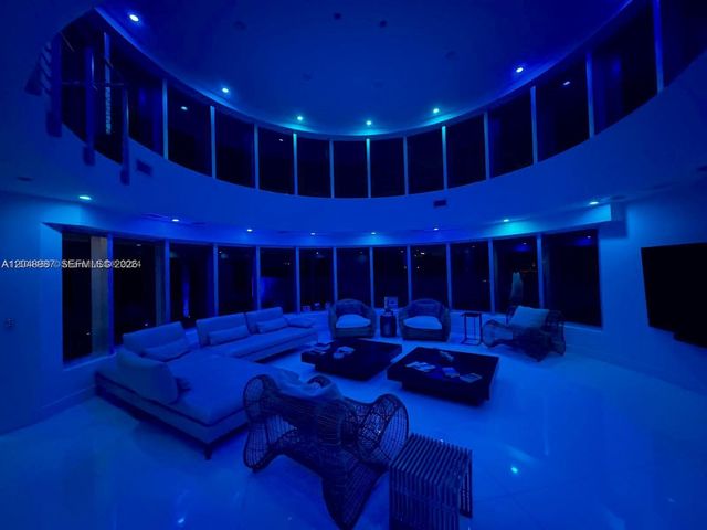 3344 NE 167th St, North Miami Beach, FL 33160
