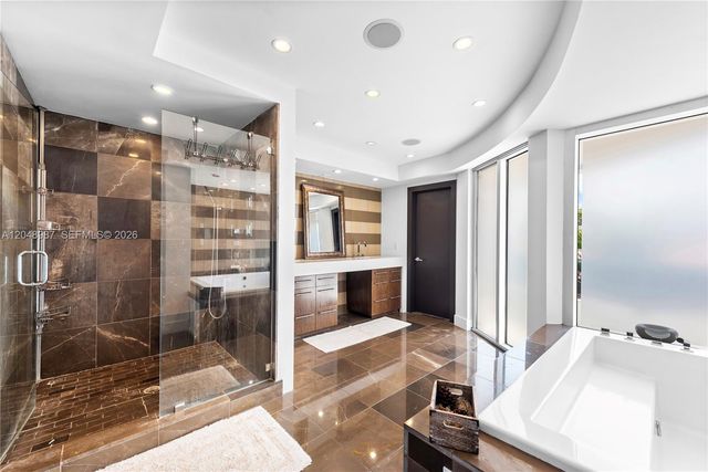 3344 NE 167th St, North Miami Beach, FL 33160