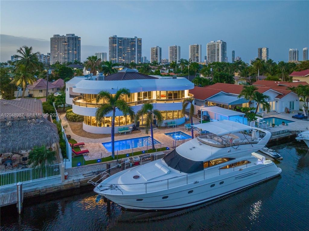 3344 NE 167th St, North Miami Beach, FL 33160