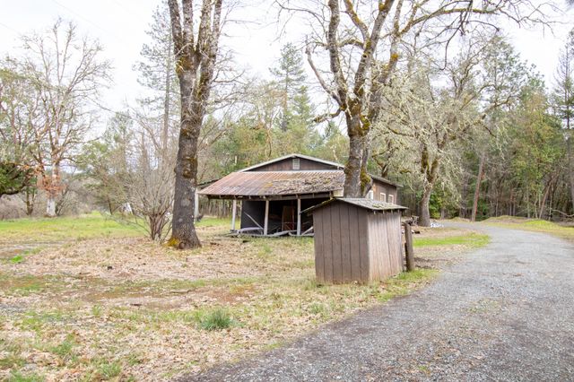 24524 Redwood Highway, Kerby, OR 97531