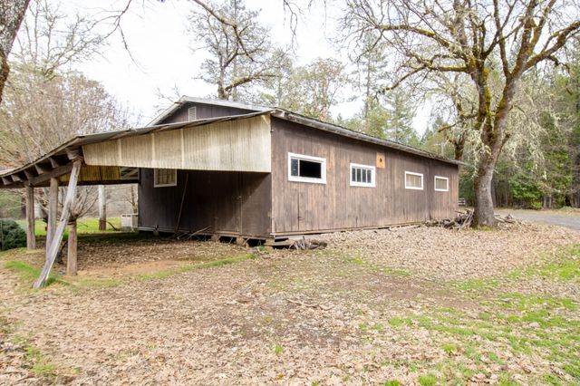 24524 Redwood Highway, Kerby, OR 97531