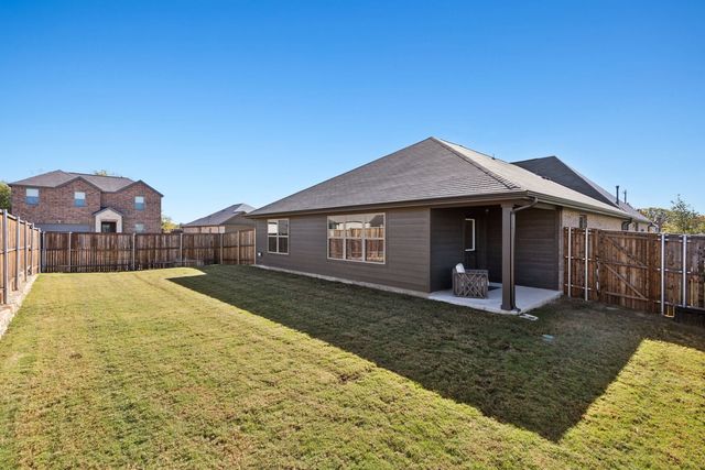 611 Forest Haven Drive, Van Alstyne, TX 75495