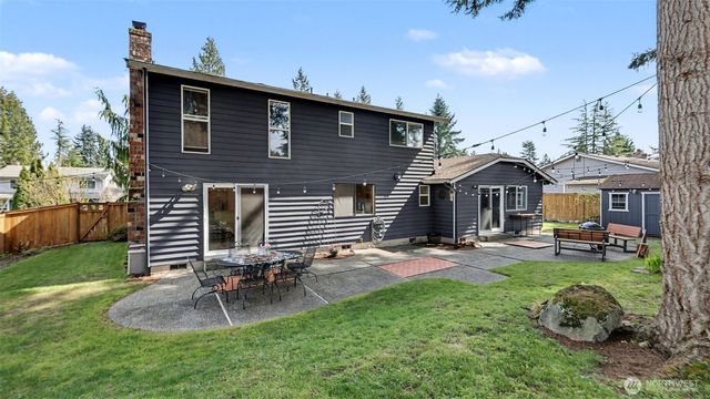 6209 144th Avenue NE, Redmond, WA 98052