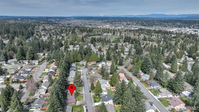 6209 144th Avenue NE, Redmond, WA 98052