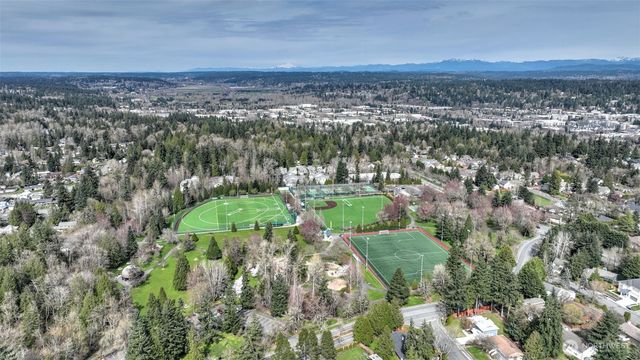 6209 144th Avenue NE, Redmond, WA 98052