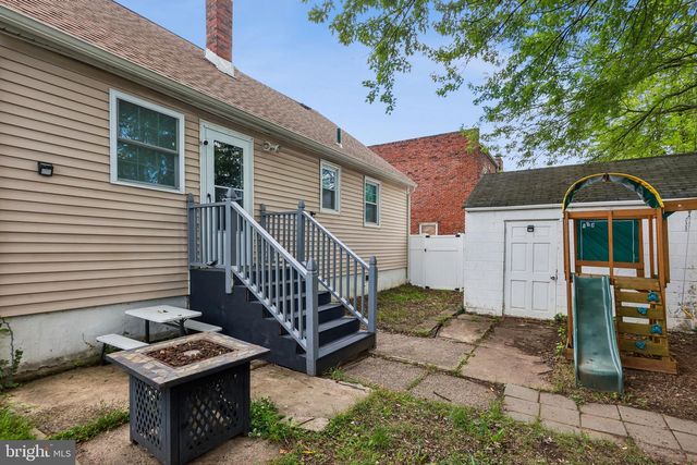 305 CHESTNUT AVE, Oaklyn, NJ 08107