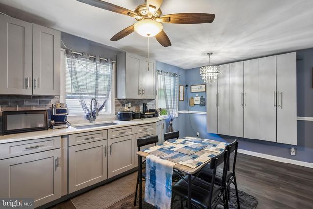 305 CHESTNUT AVE, Oaklyn, NJ 08107