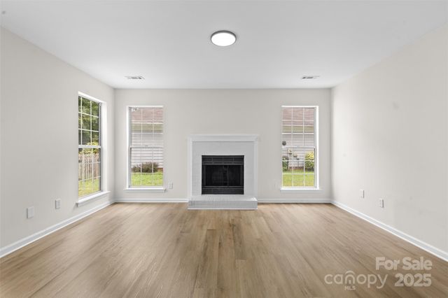 6907 Spandril Lane, Charlotte, NC 28215