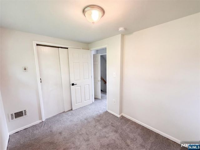 128 Catherine Avenue, Mahwah, NJ 07430