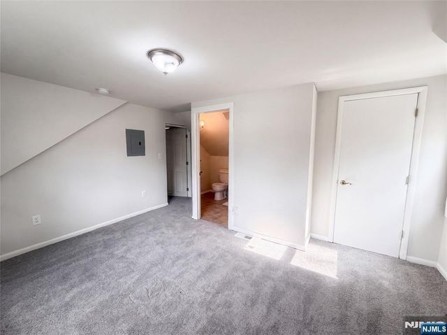 128 Catherine Avenue, Mahwah, NJ 07430