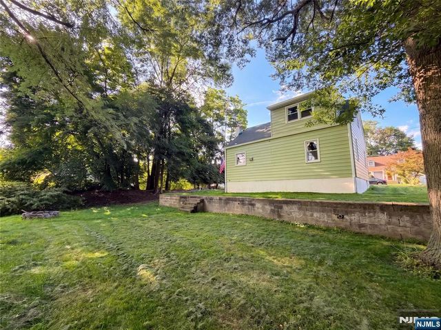 128 Catherine Avenue, Mahwah, NJ 07430