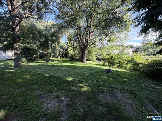 128 Catherine Avenue, Mahwah, NJ 07430