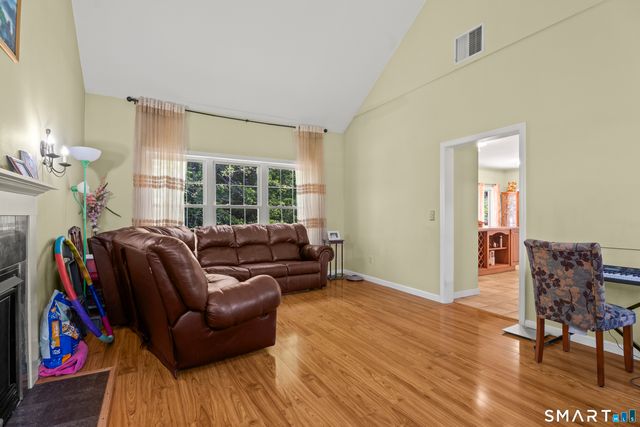 52 Middle Road, Preston, CT 06365