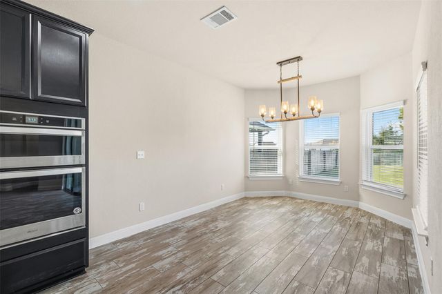 108 Round Valley CT, Liberty Hill, TX 78642