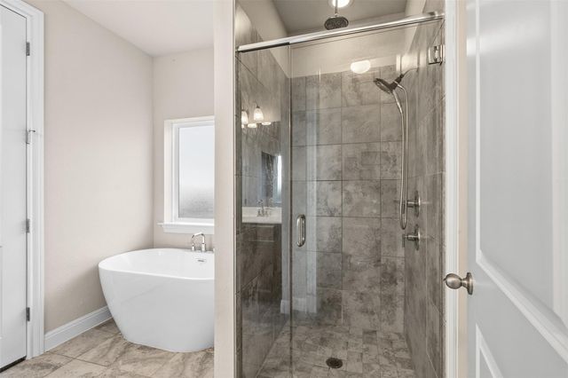 108 Round Valley CT, Liberty Hill, TX 78642