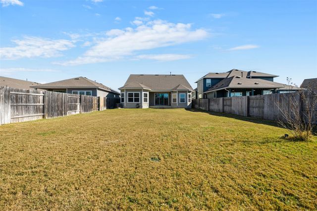 108 Round Valley CT, Liberty Hill, TX 78642