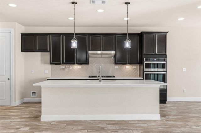 108 Round Valley CT, Liberty Hill, TX 78642